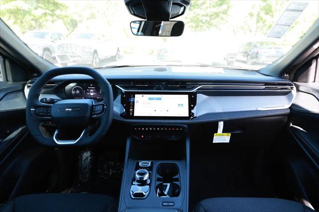 2026 Jeep Cherokee Laredo 4x4