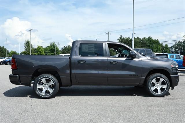 2026 Ram 1500 Express Crew Cab 4x2 57 Box
