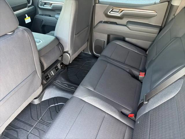 2026 Chevrolet Silverado 1500 4WD Crew Cab Standard Bed RST