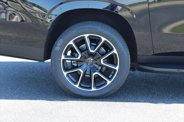 2026 Chevrolet Suburban RST, 4WD