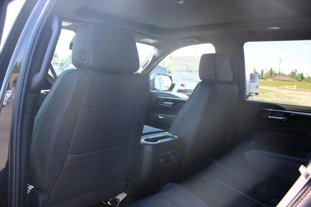 2026 Chevrolet Suburban RST, 4WD
