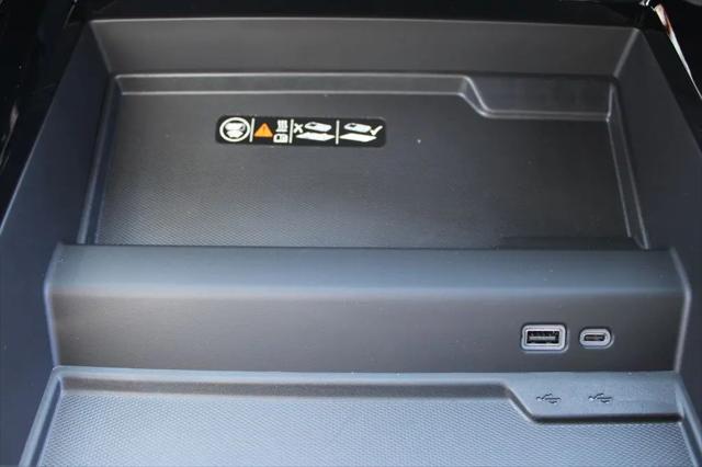 2026 Chevrolet Suburban RST, 4WD