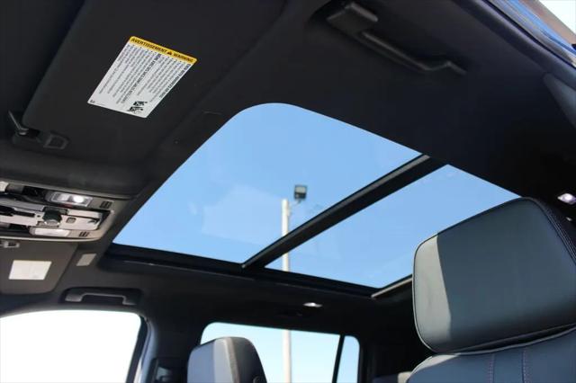 2026 Chevrolet Suburban RST, 4WD