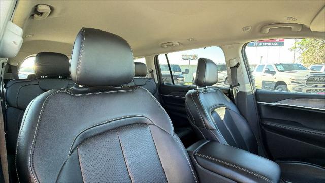 2023 Jeep Grand Cherokee L Limited 4x2