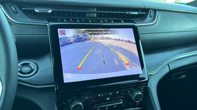 2023 Jeep Grand Cherokee L Overland 4x4