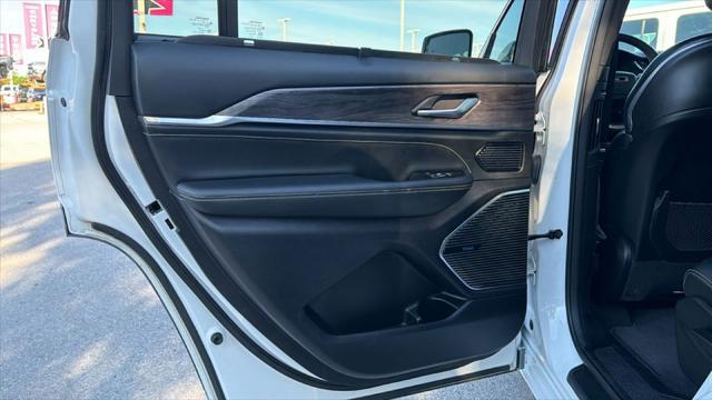 2023 Jeep Grand Cherokee L Overland 4x4