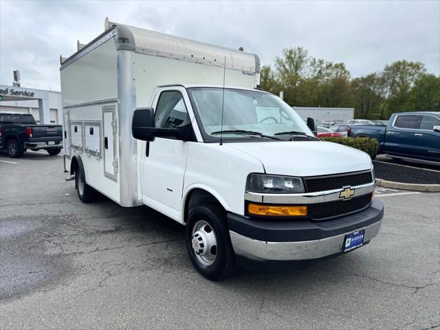 2022 Chevrolet Express Cutaway Work Van