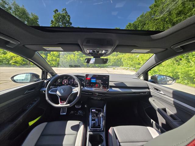 2026 Volkswagen Golf GTI Autobahn