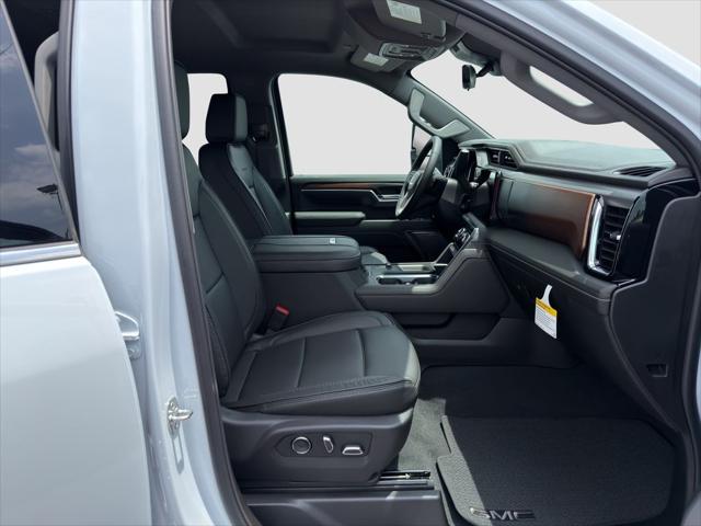 2026 GMC Sierra 2500HD Crew Cab, Standard Bed, Denali, 4WD