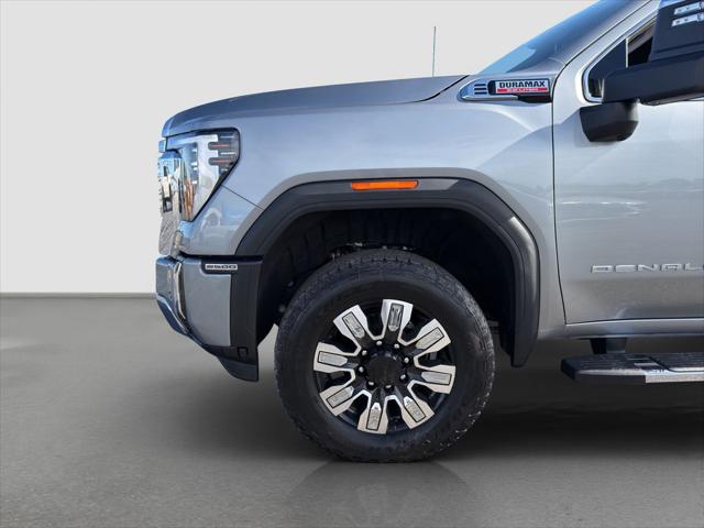 2026 GMC Sierra 2500HD Crew Cab, Standard Bed, Denali, 4WD