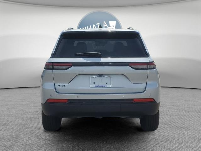 2025 Jeep Grand Cherokee Altitude 4x4