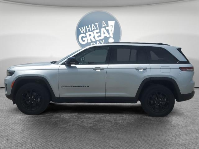 2025 Jeep Grand Cherokee Altitude 4x4