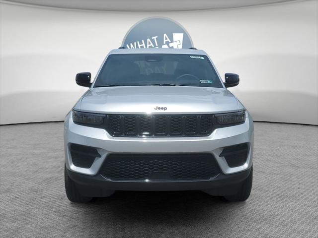 2025 Jeep Grand Cherokee Altitude 4x4
