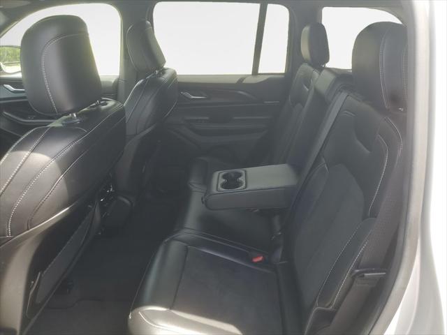 2025 Jeep Grand Cherokee Altitude 4x4
