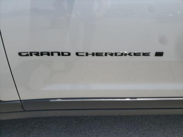 2025 Jeep Grand Cherokee Altitude 4x4