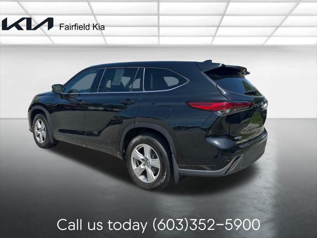 2022 Toyota Highlander LE