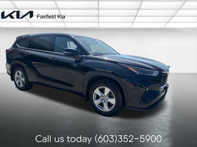 2022 Toyota Highlander LE