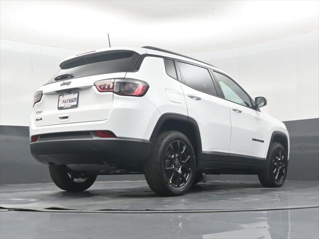 2026 Jeep Compass Latitude Altitude