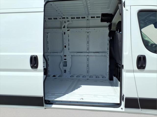 2026 Ram ProMaster 2500 Cargo Van Tradesman High Roof 159" WB w/Pass Seat