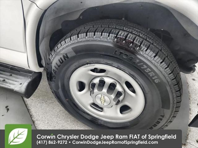 2023 Chevrolet Express Passenger RWD 3500 Extended Wheelbase LS