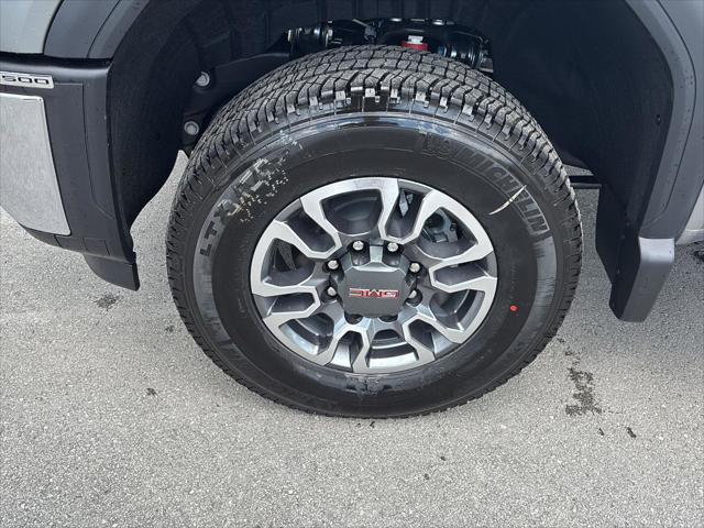 2026 GMC Sierra 2500HD Crew Cab, Standard Bed, SLE, 4WD