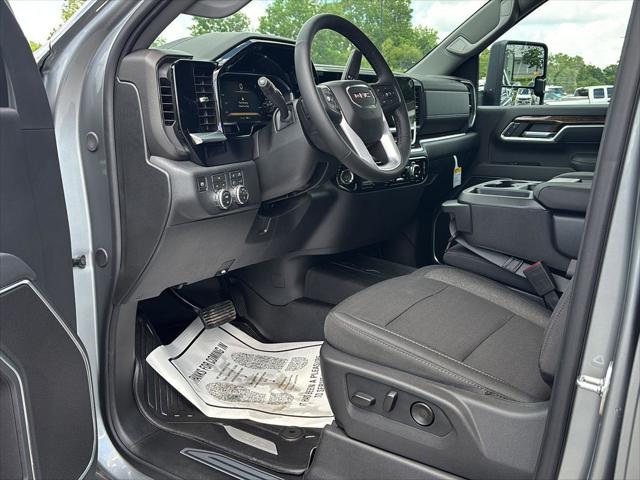 2026 GMC Sierra 2500HD Crew Cab, Standard Bed, SLE, 4WD