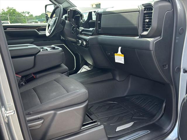 2026 GMC Sierra 2500HD Crew Cab, Standard Bed, SLE, 4WD