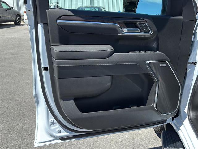 2026 GMC Sierra 1500 Crew Cab, Short Bed, SLT, 4WD