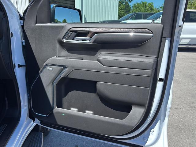 2026 GMC Sierra 1500 Crew Cab, Short Bed, SLT, 4WD