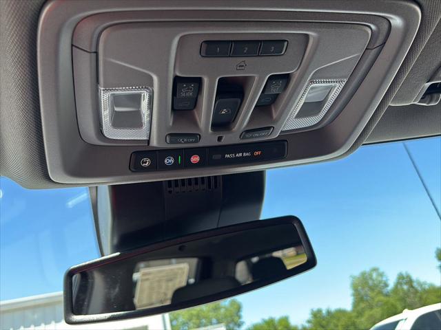 2026 GMC Sierra 1500 Crew Cab, Short Bed, SLT, 4WD