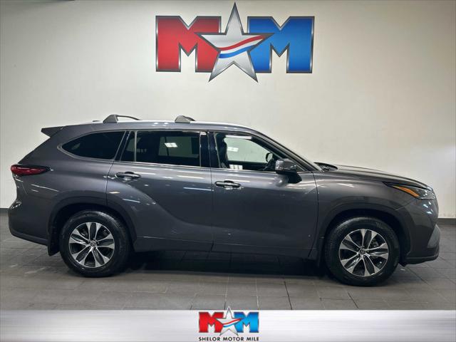 2022 Toyota Highlander Hybrid XLE for sale in Christiansburg, VA