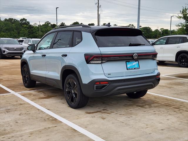 2026 Volkswagen Taos SE Black