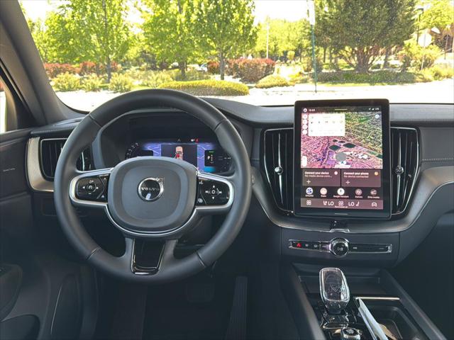 2026 Volvo XC60 Plug-In Hybrid Black Edition Ultra, T8 AWD Electric/Gasoline, Dark