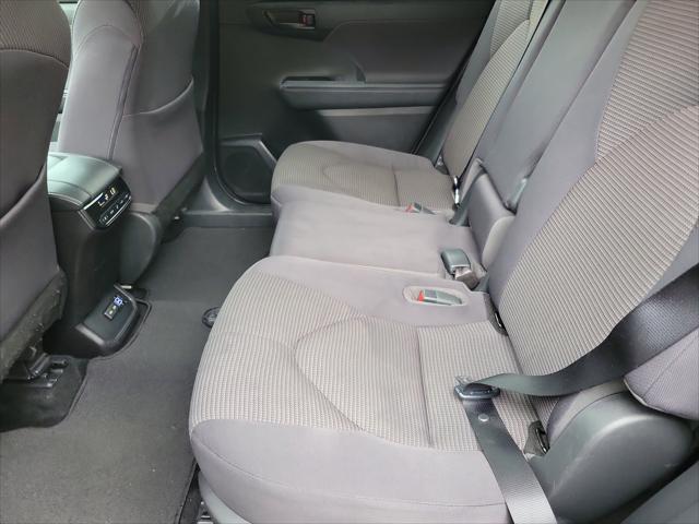 2022 Toyota Highlander L