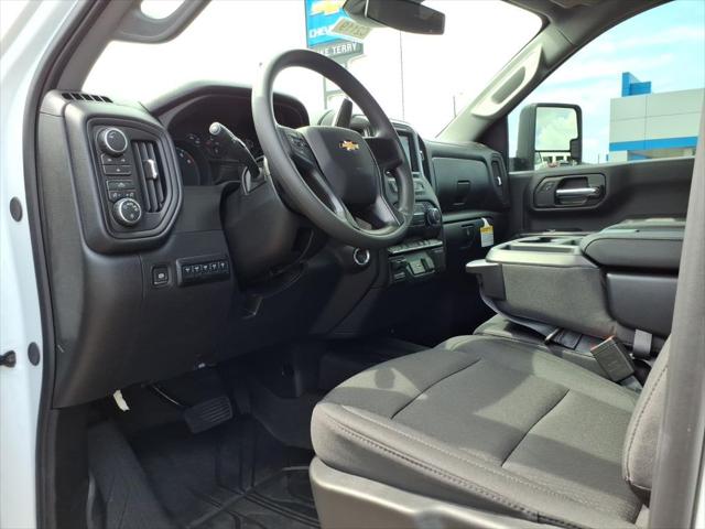 2026 Chevrolet Silverado 2500HD Crew Cab, Standard Bed, WT, 4WD