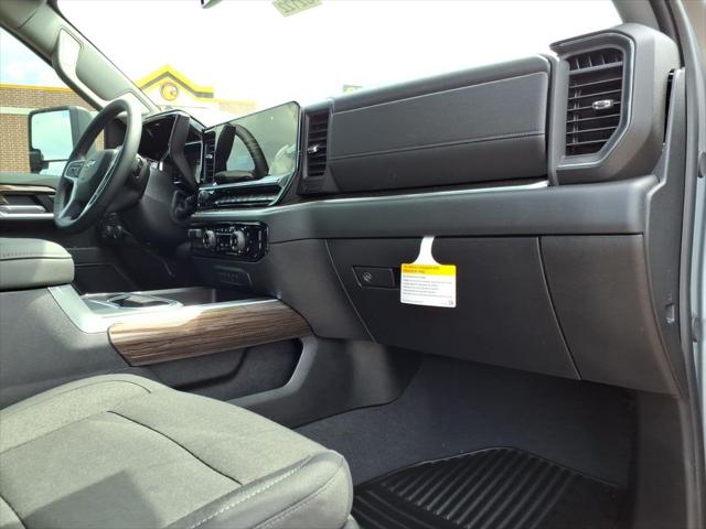 2026 Chevrolet Silverado 2500HD Crew Cab, Standard Bed, LT, 4WD