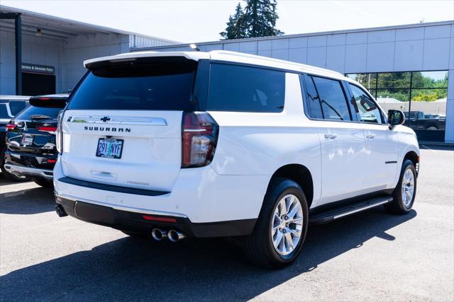 2023 Chevrolet Suburban 4WD Premier