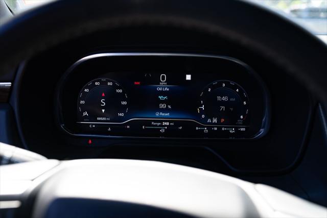 2023 Chevrolet Suburban 4WD Premier