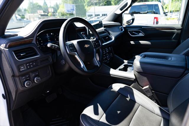 2023 Chevrolet Suburban 4WD Premier