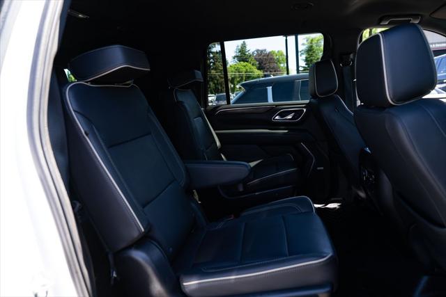 2023 Chevrolet Suburban 4WD Premier