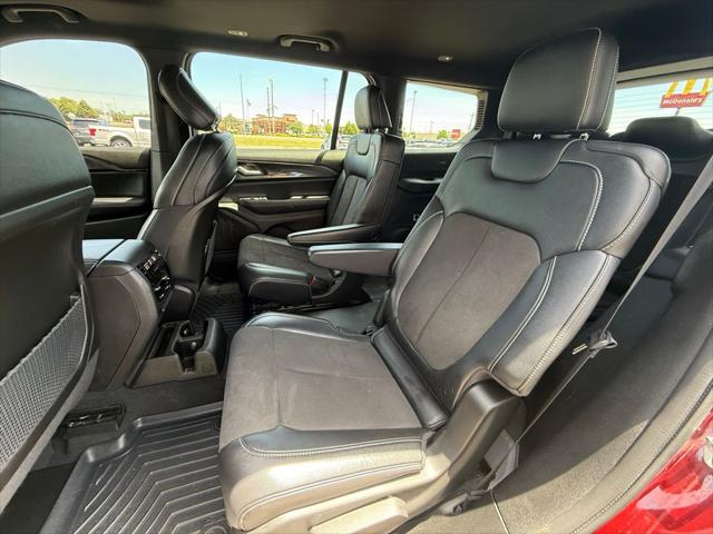 2023 Jeep Grand Cherokee L Altitude 4x4