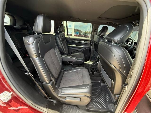 2023 Jeep Grand Cherokee L Altitude 4x4