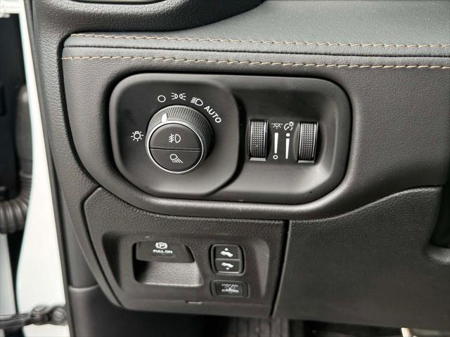 2026 Ram 1500 Tungsten Crew Cab 4x4 57 Box