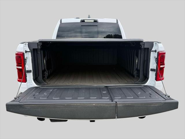2026 Ram 1500 Tungsten Crew Cab 4x4 57 Box