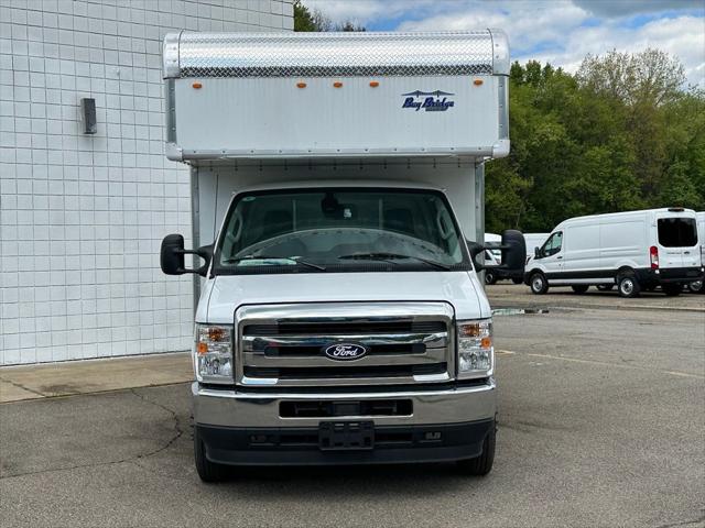 2027 Ford E-Series Cutaway Base