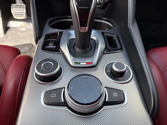 2023 Alfa Romeo Giulia Veloce RWD