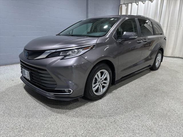2023 Toyota Sienna Limited