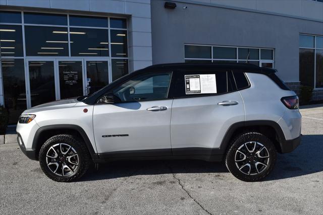 2025 Jeep Compass Trailhawk 4x4