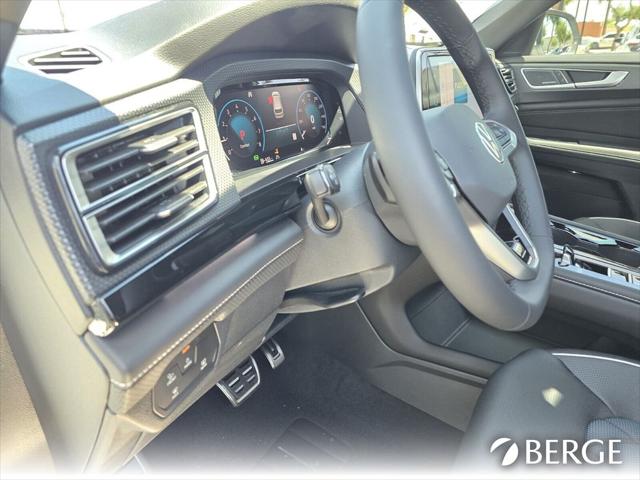 2026 Volkswagen Atlas Cross Sport SEL Premium R-Line