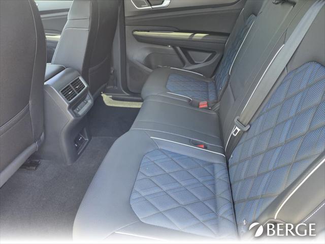 2026 Volkswagen Atlas Cross Sport SEL Premium R-Line